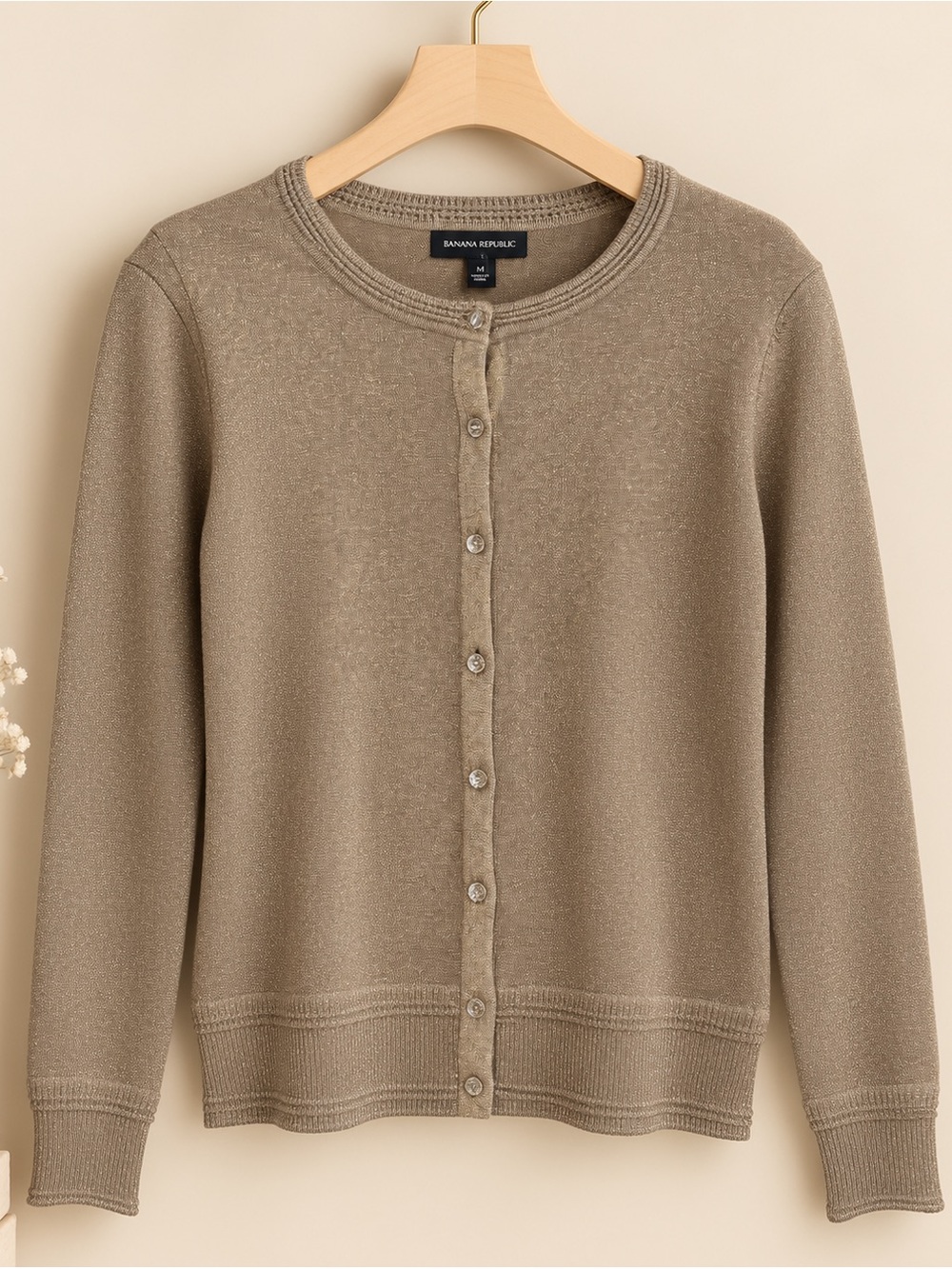 Banana Republic Women's shimmery threadTaupe Crewneck Cardigan ✨